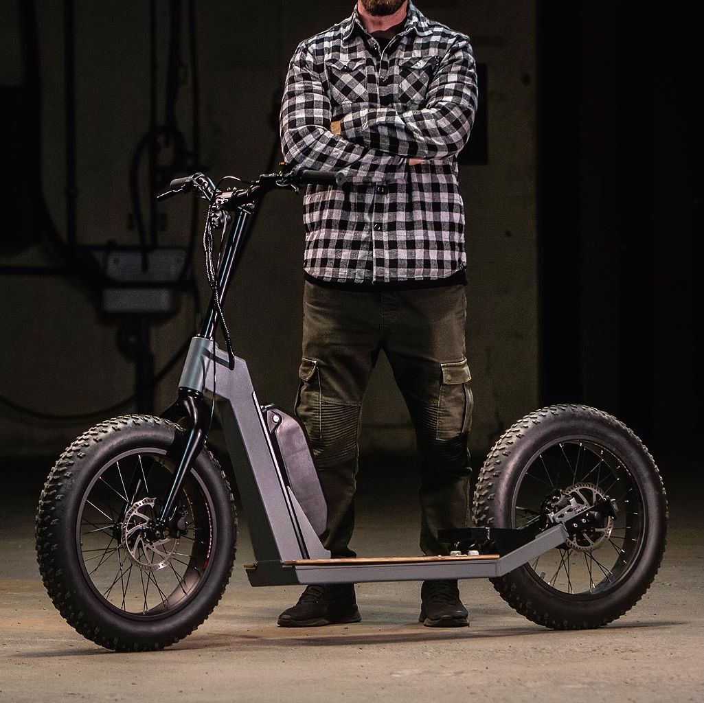 Roukua XC is a perfect size e-scooter